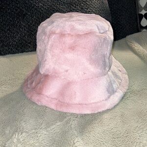 🎉4 for $20 Faux Fur Bucket Hat
